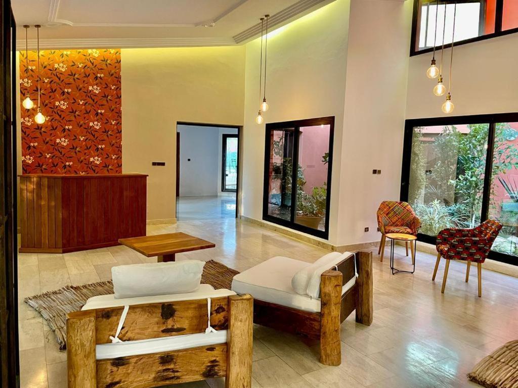Le Kentia Hotel Lome Ngoại thất bức ảnh