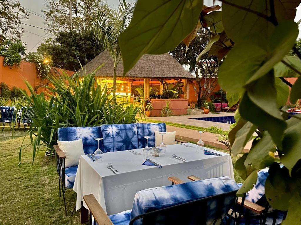 Le Kentia Hotel Lome Ngoại thất bức ảnh