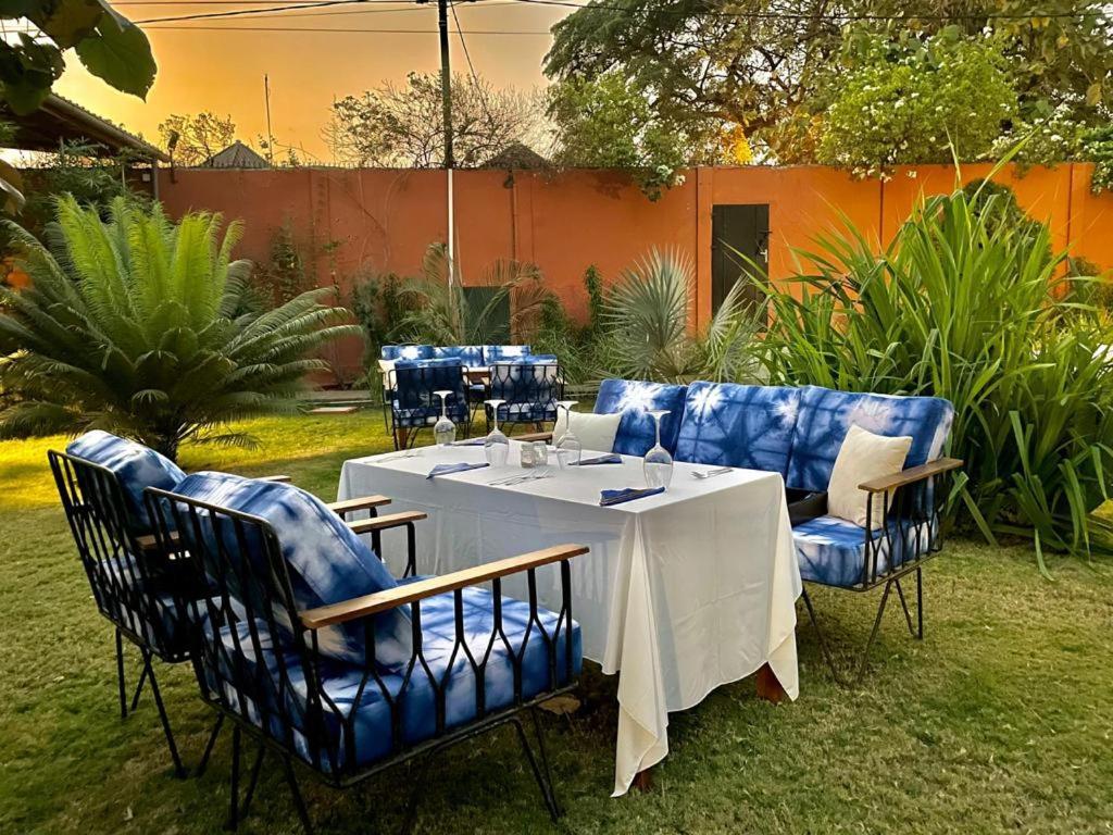 Le Kentia Hotel Lome Ngoại thất bức ảnh